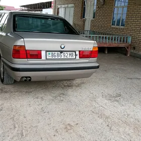 BMW 525 1989