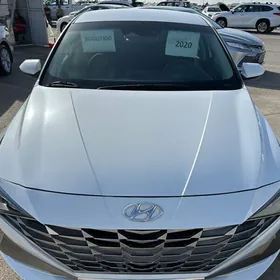 Hyundai Elantra 2020