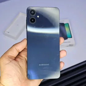 Samsung A06  4/128gb