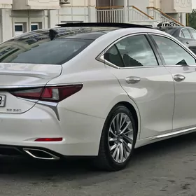 Lexus ES 350 2019