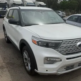 Ford Explorer 2024