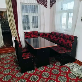 Kuhonnyy ugolok
