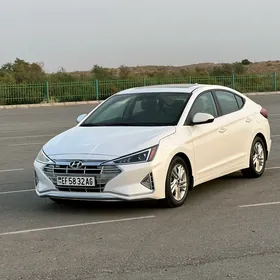 Hyundai Elantra 2020