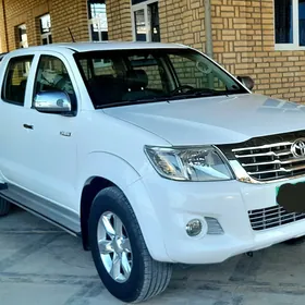 Toyota Hilux 2014
