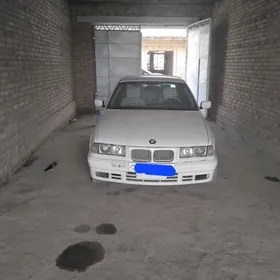 BMW 320 1992