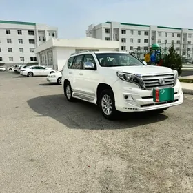 Toyota Land Cruiser Prado 2011
