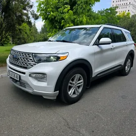 Ford Explorer 2021