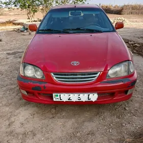 Toyota Avensis 1999