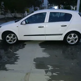 Opel Astra 2004