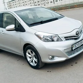 Toyota Yaris 2013
