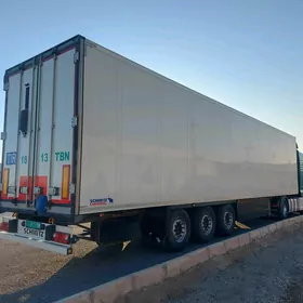 Schmitz Cargobull 2017