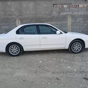 Hyundai Sonata 2000