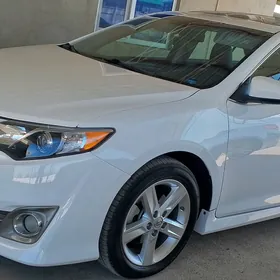 Toyota Camry 2014