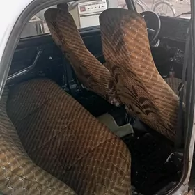 Lada 2107 2000