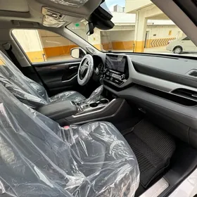 Toyota Highlander 2022