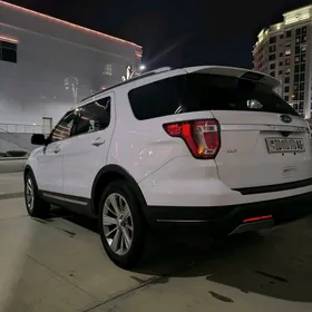 Ford Explorer 2019