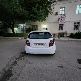 Chevrolet Aveo 2011