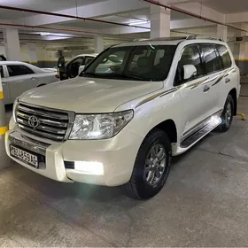 Toyota Land Cruiser 2011