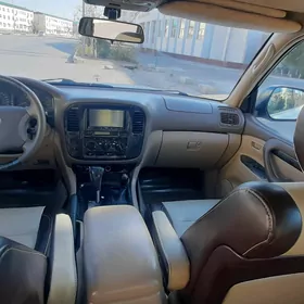 Toyota Land Cruiser 1999