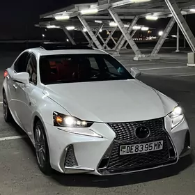 Lexus IS 350 2019