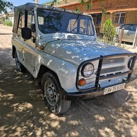UAZ 469 2000