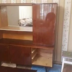 Советский сервант б/у