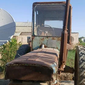MTZ T-28 2003