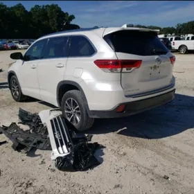 Toyota Highlander 2019