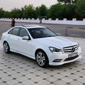 Mercedes-Benz C350 2009