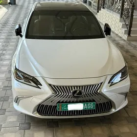 Lexus ES 350 2021