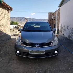Nissan Versa 2010