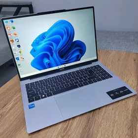 ACER 2025! Core i5/Core i3