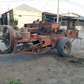 MTZ 82 2001