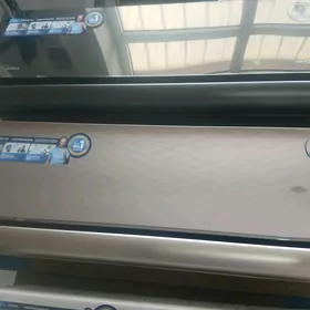 Midea