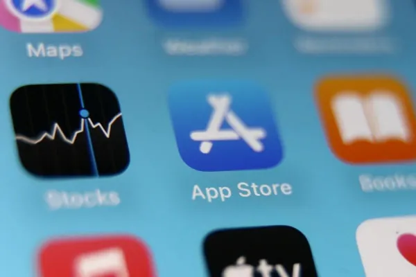 ABŞ-daky täze kanun taslamasy Apple-a daşarky programma dükanlaryna rugsat bermäge mejbur edýär
