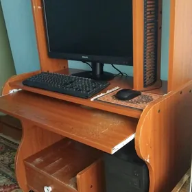Стол