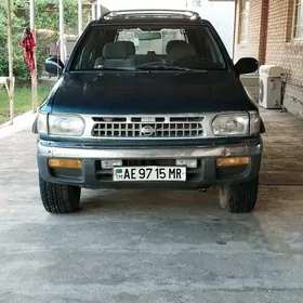 Nissan Pathfinder 1997