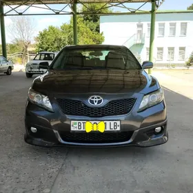 Toyota Camry 2011