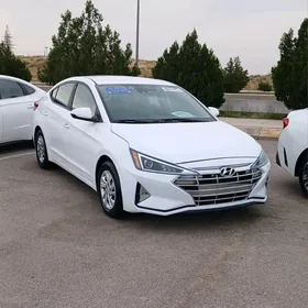 Hyundai Elantra 2020