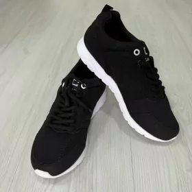 Крассовки Skechers