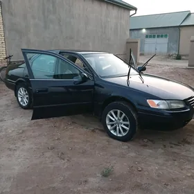 Toyota Camry 1999