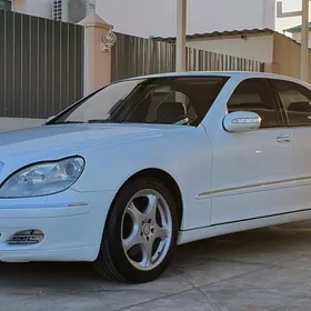 Mercedes-Benz S-Class 2004