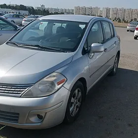 Nissan Versa 2010