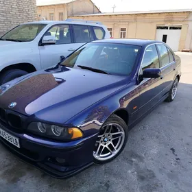 BMW E39 2000