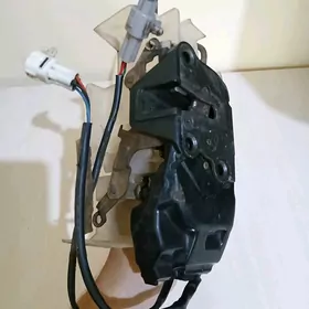 Samsyk Camry Zamok