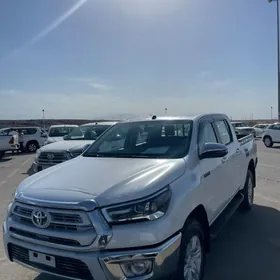 Toyota Hilux 2025