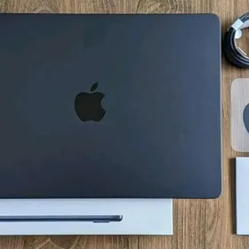 Macbook Air 2025/M4/16GB/256GB