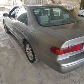 Toyota Camry 2000