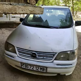Opel Sintra 1999