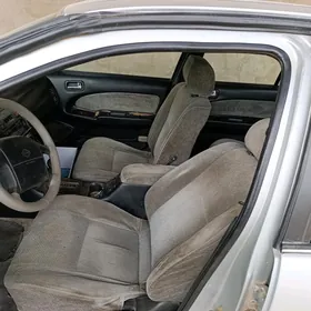 Nissan Cefiro 1996